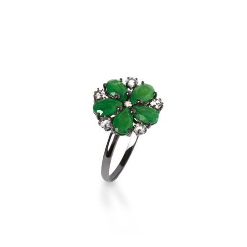 Anel Cuore Della Luce flor de ouro 18k com quartzitos verdes, topázios brancos e diamantes