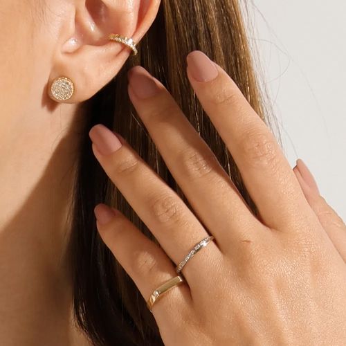 Brincos Dream M de Ouro 18k com Pavê de Diamantes