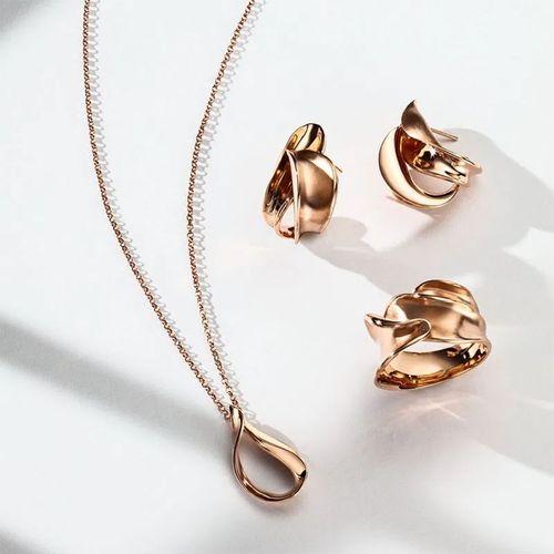 Brincos True Love Meia Argola de Ouro Rosé 18k