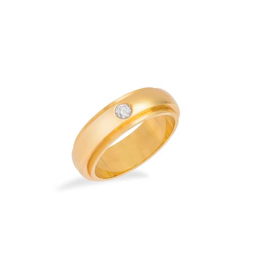 Aliança de Ouro Amarelo 18k Meia Cana Degrau 5,7 mm com Diamante (un.)