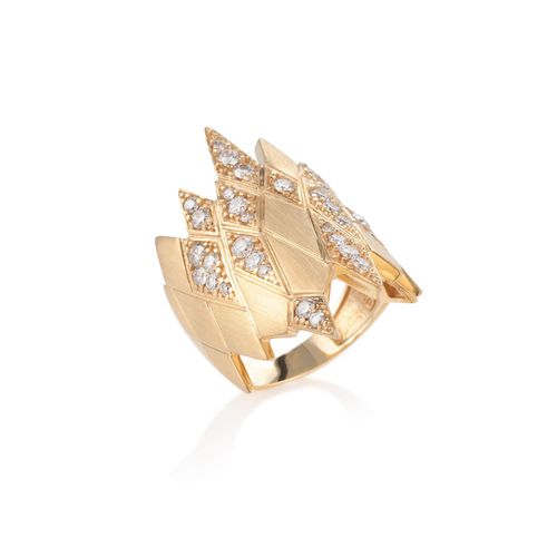 Anel Rosa dos Ventos em Ouro Amarelo 18k com Diamantes
