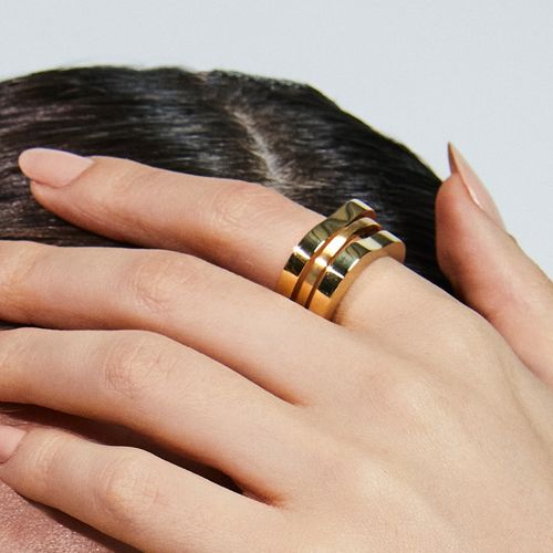 Anel Vibrante P de Ouro Amarelo 18k